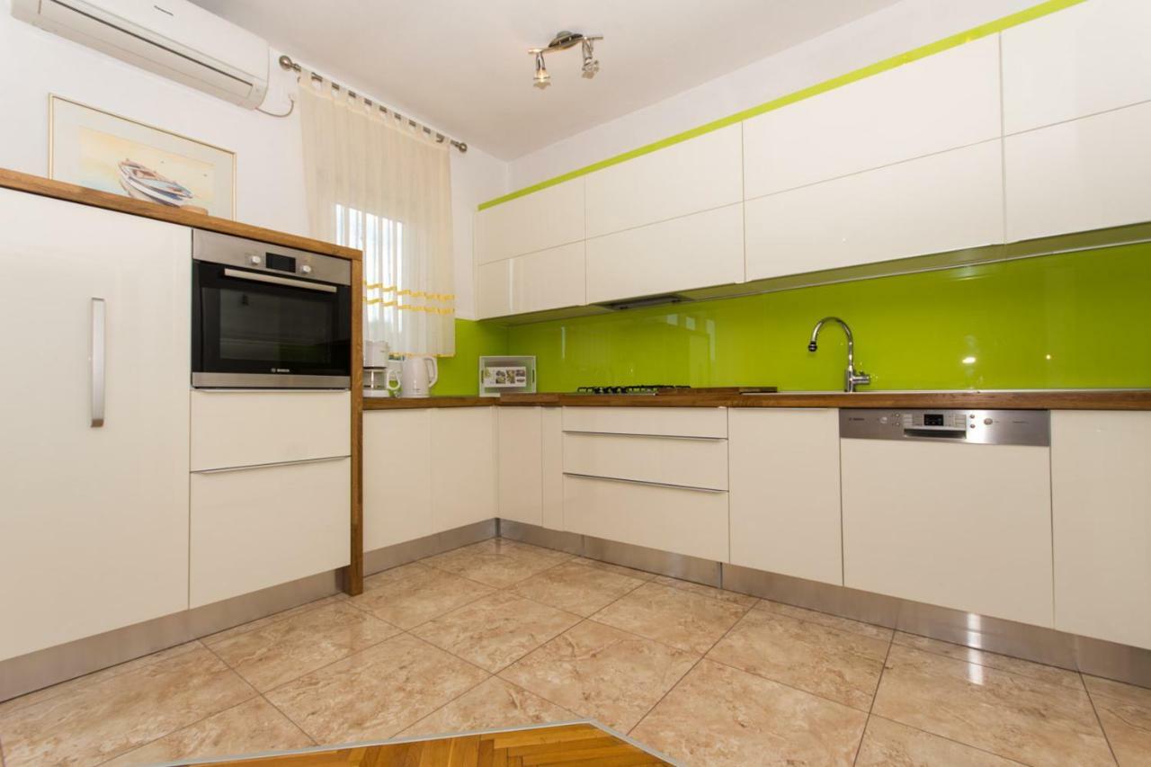 Apartman Domic Slatine Exterior photo